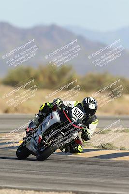 media/Oct-04-2025-CVMA (Sat) [[408bcdd6e4]]/Race 14-500-400-350 Supersport/